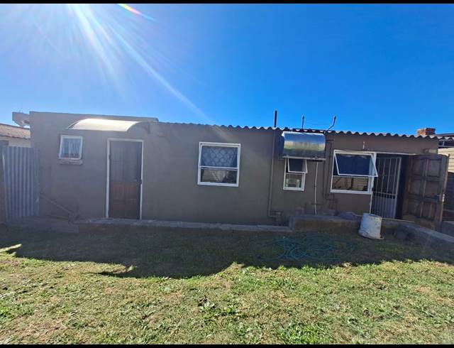 3 BEDROOM DETACHED FOR SALE IN BUFFALO FLATS